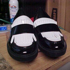 Marc Fisher Ladies black and white loafers size 7.5 new. no box